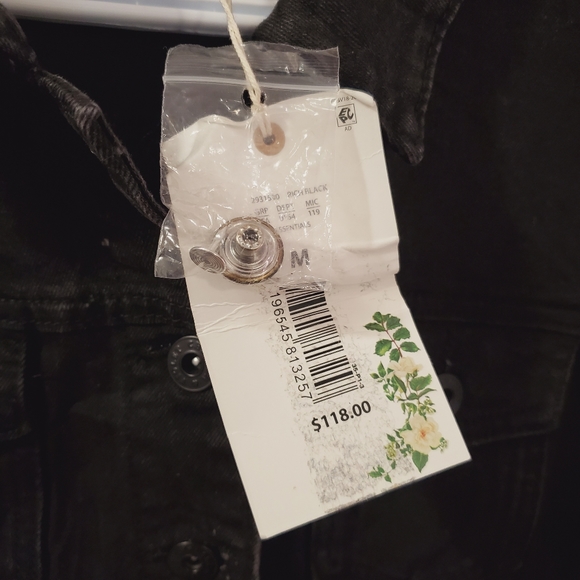 Chelsea & Violet Point Collar Puff Shoulder Jean Jacket - Size M (NWT) - Picture 7 of 9